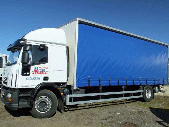 18t Curtain Side Sleeper Cab Tail lift Iveco 03