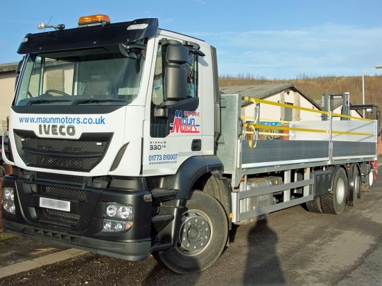 26 tonne Moffett Dropside Day Cab Rental 03