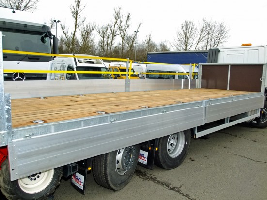 26 tonne Moffett Dropside Day Cab Rental 16