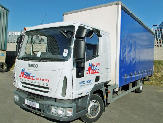 7-5 tonne Curtain Side Lorry Rental Sleeper Cab 06