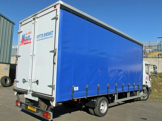 7.5 tonne Curtain Side Rental