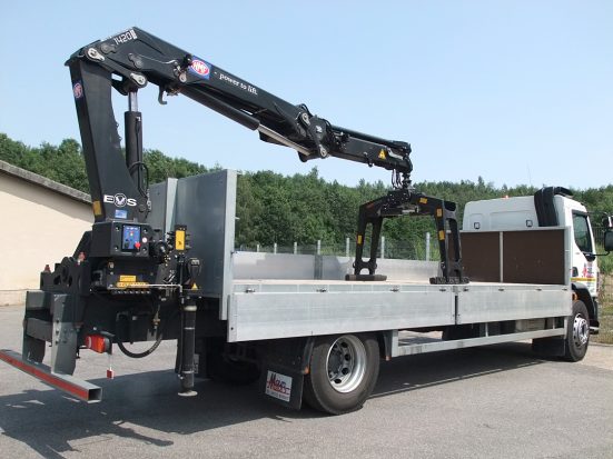 DAF LF 18t Rear Mount Dropside with HMF_04