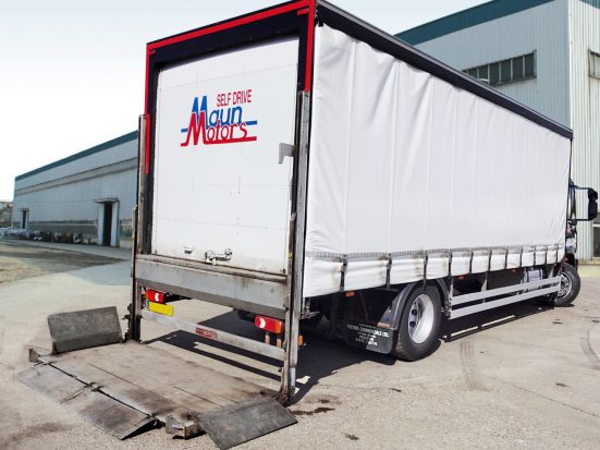 Iveco 18t Curtain & Tail Lift + Logo_HRE_12z