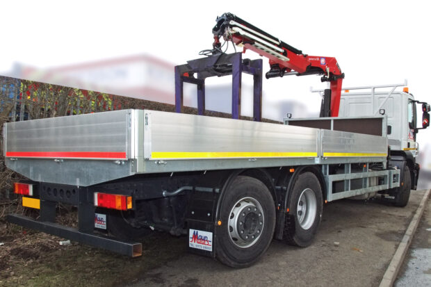 Iveco Stralis 26t Crane Front Mount Brick Grab Dropside 04