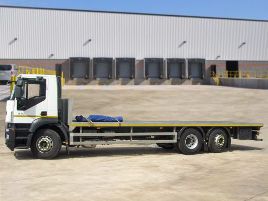 Iveco Stralis 26t Flatbed - 2014 - no Logo _HIRE_02z2