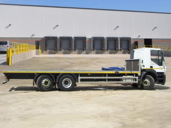 Iveco Stralis 26t Flatbed - 2014 - no Logo _HIRE_06z2