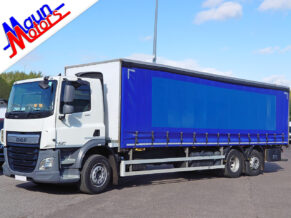 26t Curtain-side lorry hire - ULEZ & Clean Air Zone compliant Euro 6, 26 tonne tautliner curtain-side rigid lorry. 26000kg GVW truck rental - Direct Vision Standards compliant