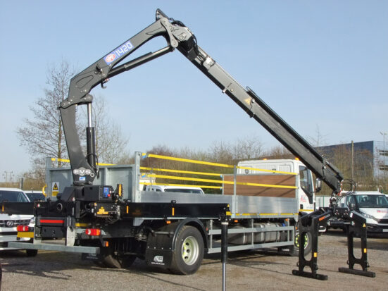 Iveco Eurocargo 18t Rear Mount Crane Brick Grab Hire 19