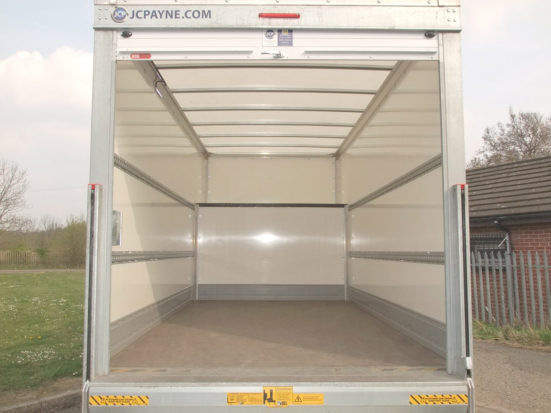 ldv-v80-luton-tlift_hire_ybf_08_S