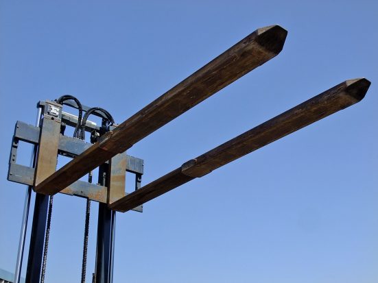 moffett-m5-extending-forks_HIRE_18