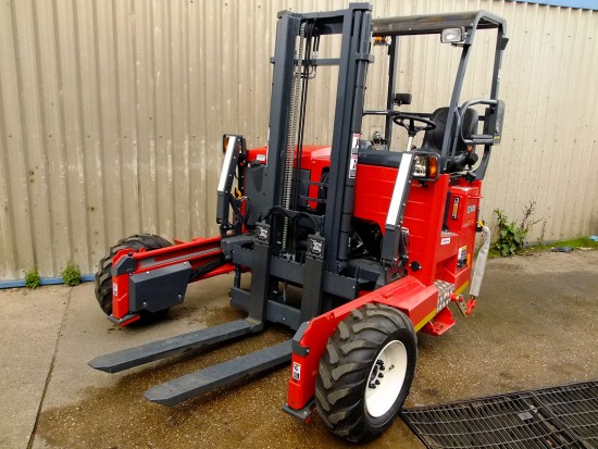 Moffett M5 Truck Mounted Fork Lift Rental 04