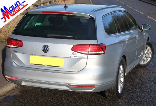 new-passat-estate_hire_08a