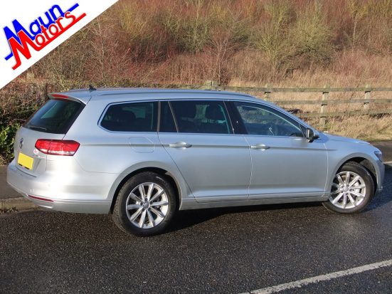 new-passat-estate_hire_11a