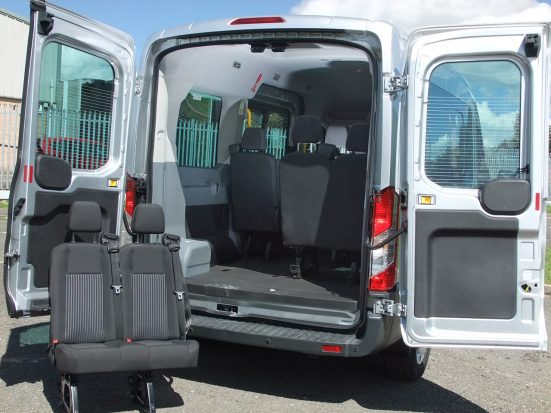 transit-12seat_onv_34